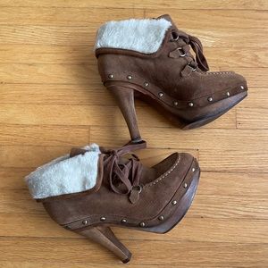 Guess Platform Brown Suede Ankle Boots with Faux Fur Trim. Size 8